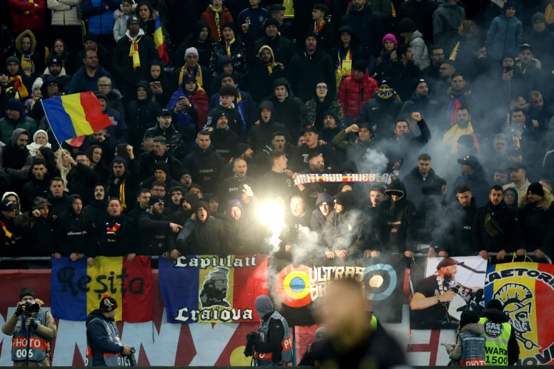 Kosovari su napustili teren (Foto: Reuters)