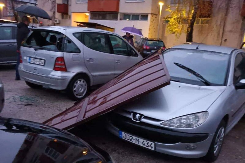 Posljedice jakog vjetra u Bihaću, Foto: Anisa Lelic Hasic/Radio USK