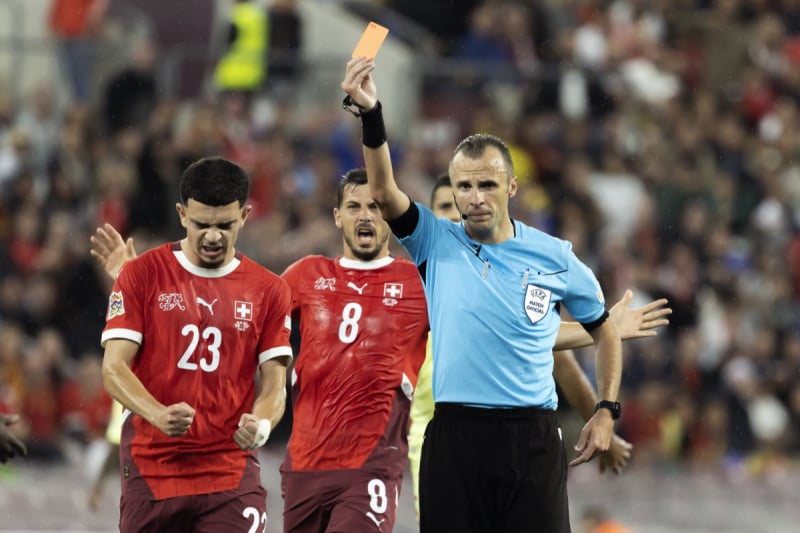 Irfan Peljto sudi Barceloni (Foto: EPA-EFE)