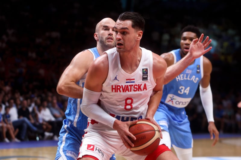 Hezonja u dresu reprezentacije Hrvatske (Foto: EPA-EFE)