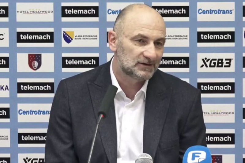 Adis Bećiragić na press konferenciji (Foto: Screenshot)