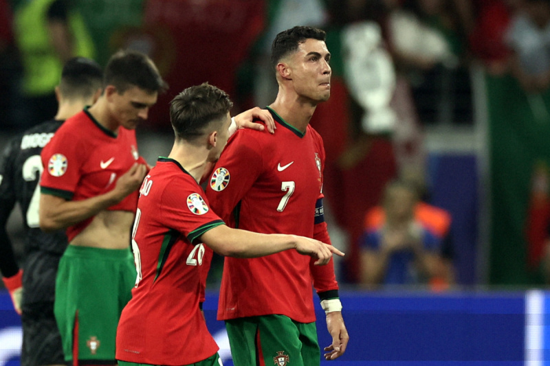 Ronaldo poslije promašenog penala na Euru protiv Slovenije (Foto: EPA-EFE)