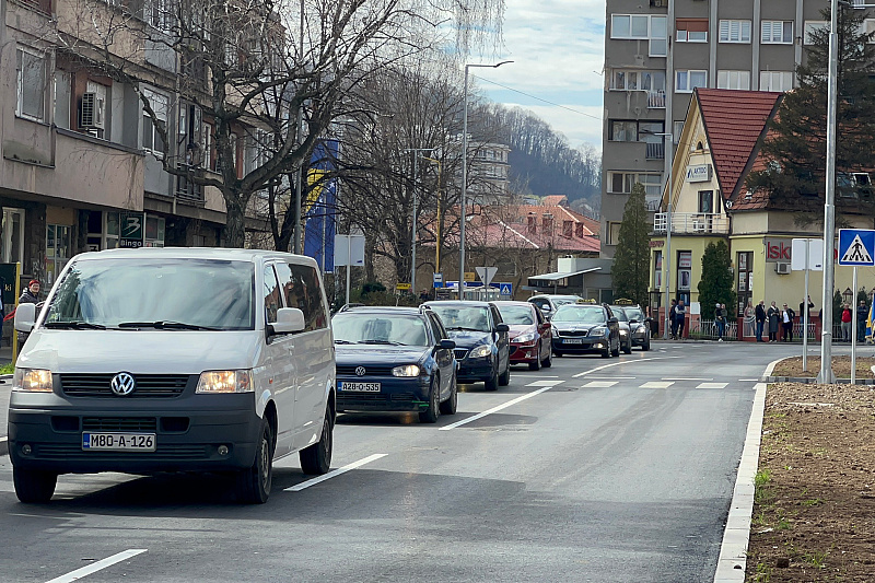 Tuzla je jedan od gradova u kojem su česte saobraćajne gužve (Foto: A. K./Klix.ba)