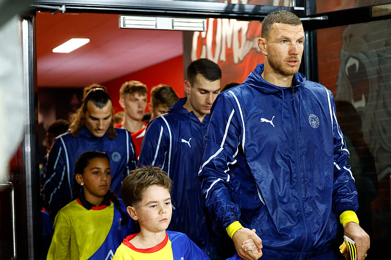 Džeko odbio duplo veću platu i transfer zbog obećanja koje je dao Fenerbahčeu