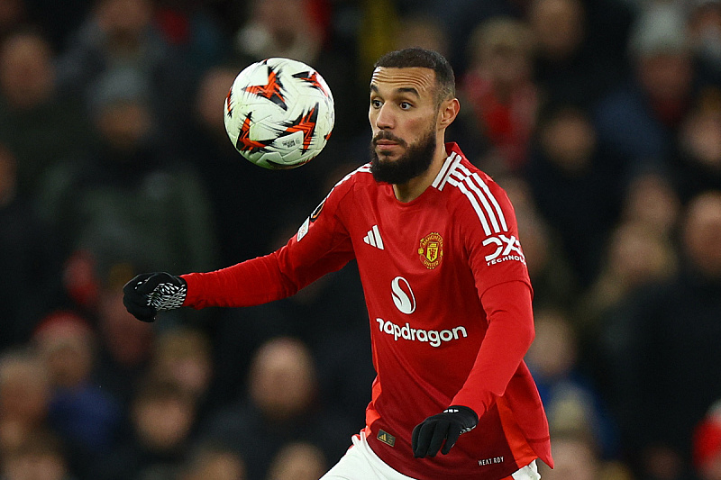 Mazraoui je ovog ljeta stigao u Manchester iz Bayerna (Foto: Reuters)