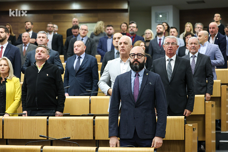 Detalj sa jučerašnje sjednice Predstavničkog doma Parlamenta FBiH (Foto: I. L./Klix.ba)