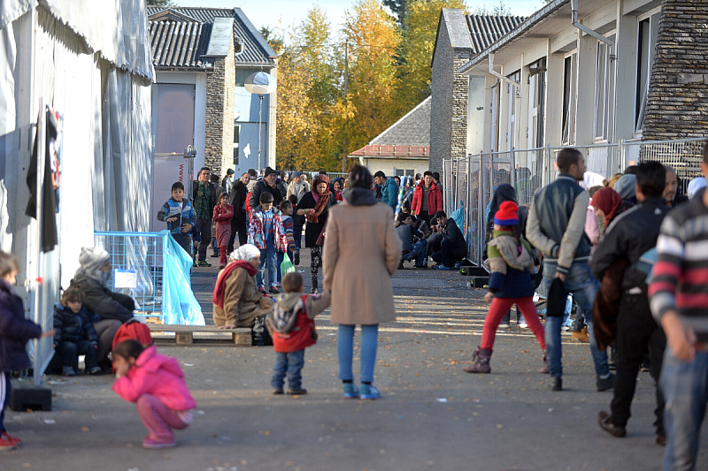 Sirijske izbjeglice u Salzburgu, 2015. godina (Foto: EPA-EFE)