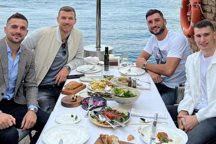 Džeko i Livaković dio su prave družine u Fenerbahčeu (Foto: Instagram)