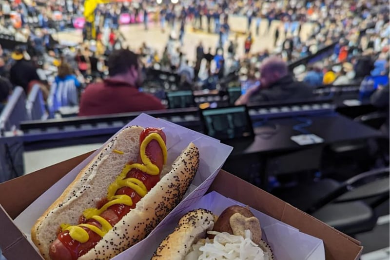 Hot dog na NBA utakmici (Foto: Reddit)