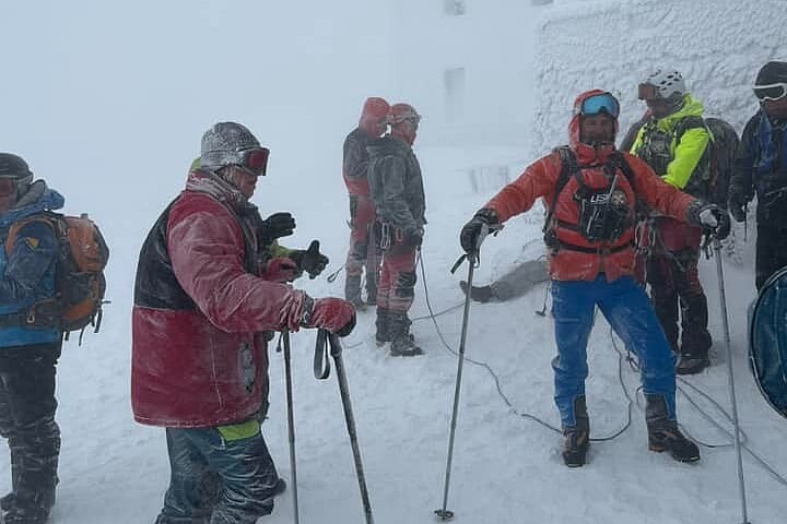 Dva tima vrše pretragu na Bjelašnici (Foto: Facebook)