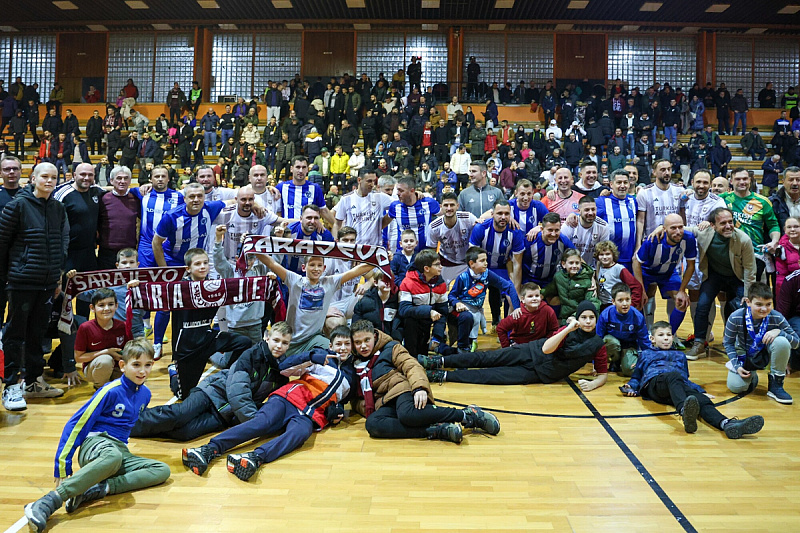 Plavi su osvojili trofej na prvom Hasetovom klasiku (Foto: I. L./Klix.ba)