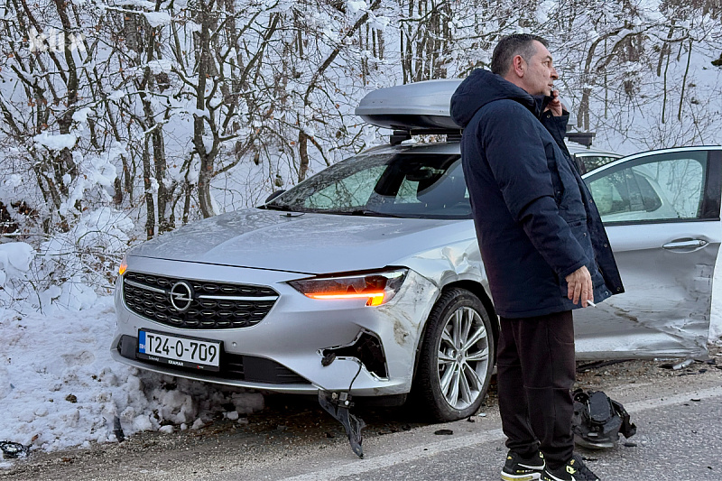 Saobraćajna nesreća na Bjelašnici (Foto: Čitatelj/Klix.ba)