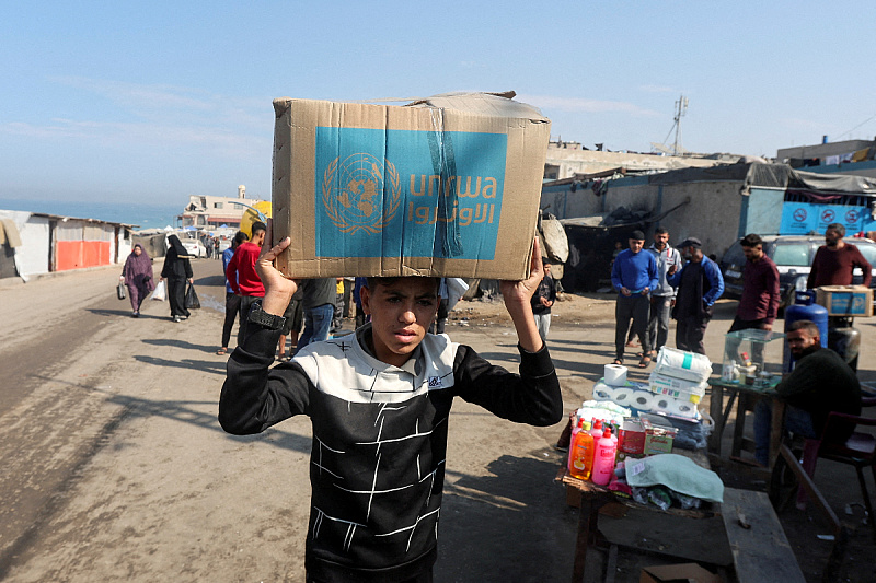 Mnogi Palestinci u potpunosti zavise od humanitanre pomoći (Foto: Reuters)