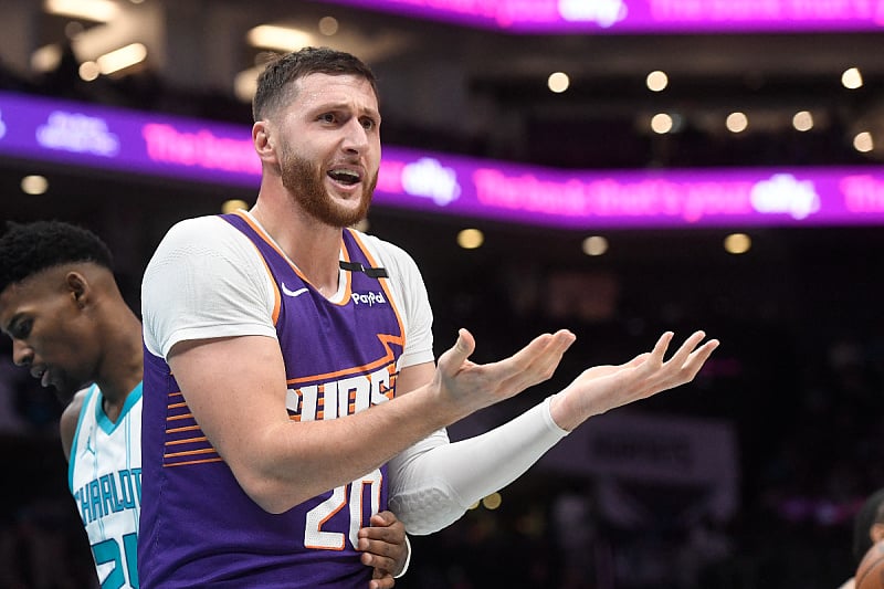 Nurkić napušta Sunse (Foto: Reuters)