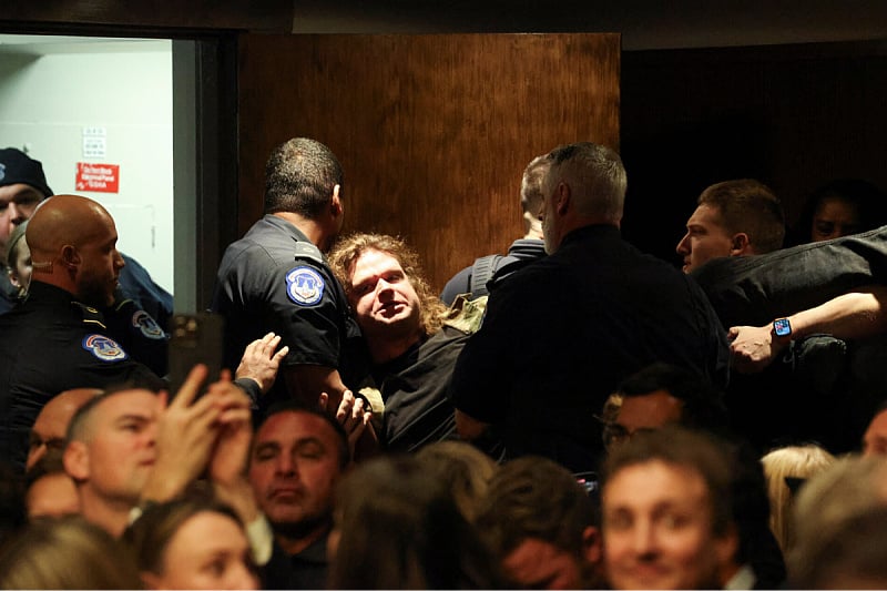 Hegsethovo saslušanje obilježili demonstranti (Foto: Reuters)