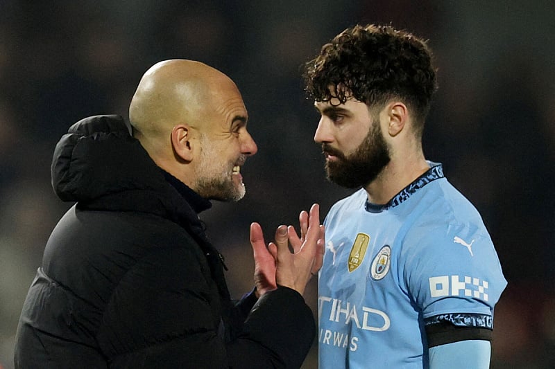 Guardiola i Gvardiol u razgovoru (Foto: Reuters)