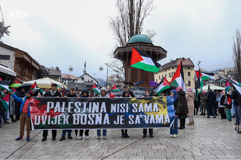 U Sarajevu je održan veliki broj protestnih šetnji u znak solidarnosti (Foto: I. L./Klix.ba)