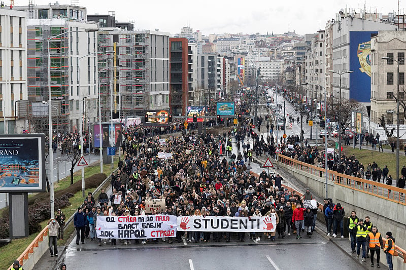 Advokati se pridružili studentima u protestima (Foto: Reuters)