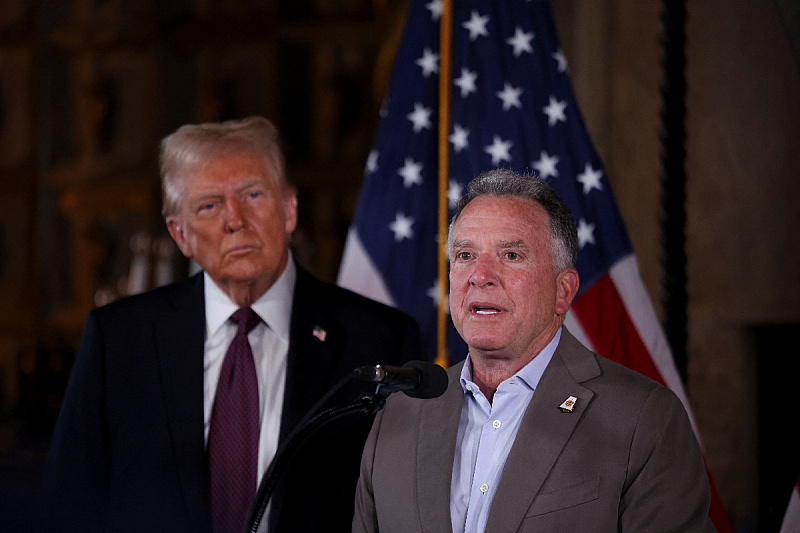 Donald Trump i Steve Witkoff (Foto: Reuters)