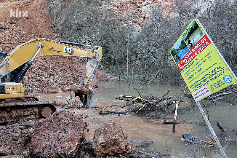 Odron na kamenolomu zatrpao Željeznicu (Foto: I. Š./Klix.ba)