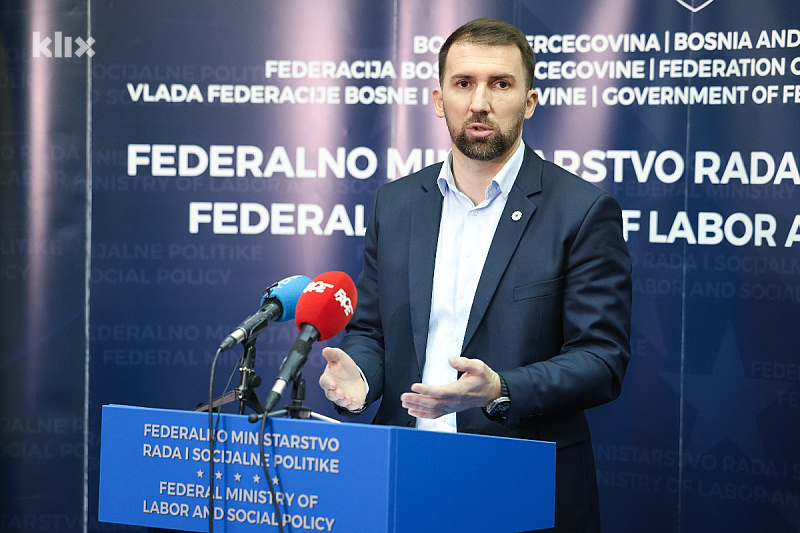 Ministarstvo koje vodi Adnan Delić objavilo radni tekst novog Zakona o radu u FBiH (Foto: I. L./Klix.ba)