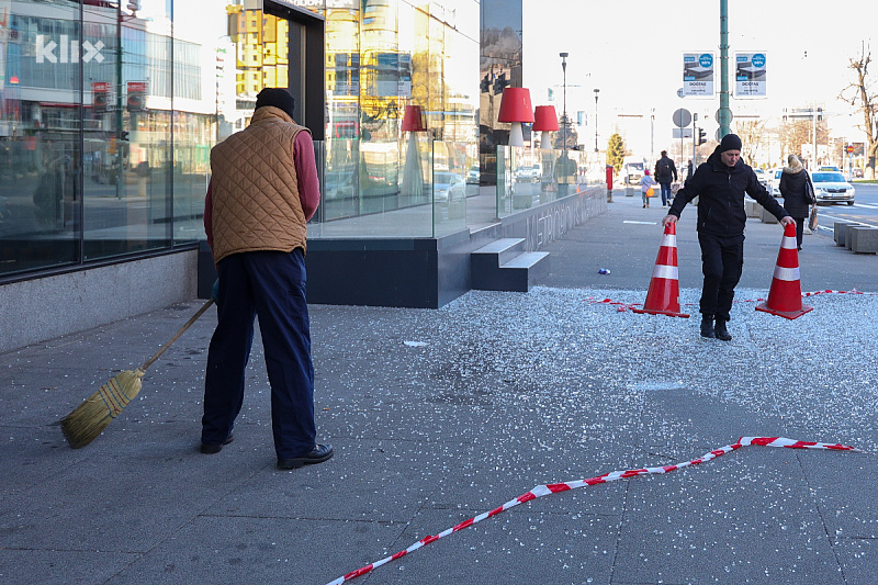 Sarajevo: Do pucanja stakla SCC-a je došlo 2. i 4. februara (Foto: I. L./Klix.ba)