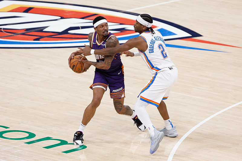 Duel Bradley Beal (3) i Shai Gilgeous-Alexandera (Foto: Reuters)