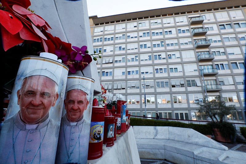 Bolnica Gemelli u koju je primljen papa (Foto: Reuters)