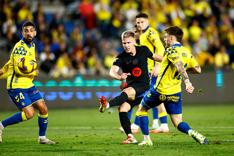 Trenutak kada je Olmo postigao gol (Foto: Reuters)