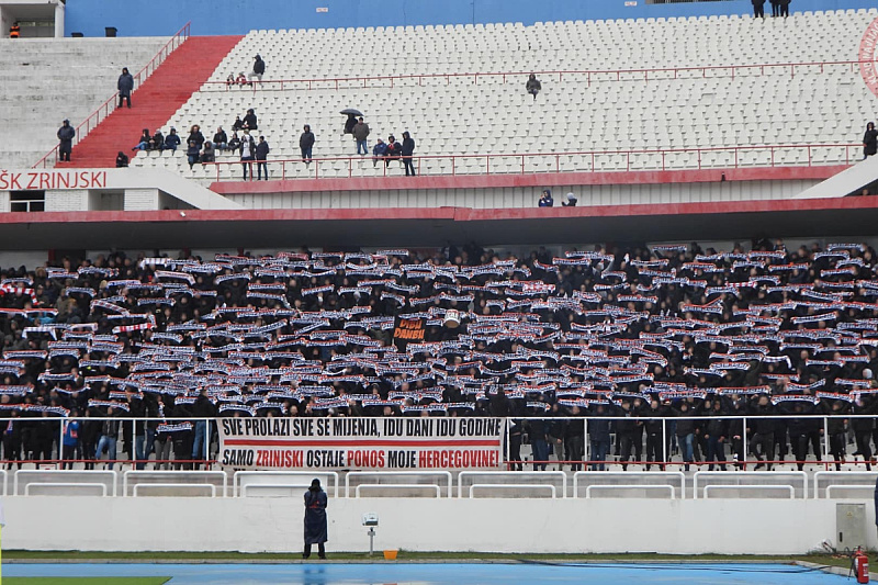 Navijači Zrinjskog na derbiju protiv Željezničara (Foto: Ultrasi)