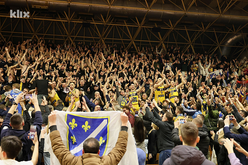 Veliko slavlje u Mejdanu nakon izborenog Eurobasketa (Foto: I. Š./Klix.ba)