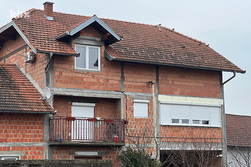 Kuća u kojoj su pronađena djeca (Foto: A. K./Klix.ba)