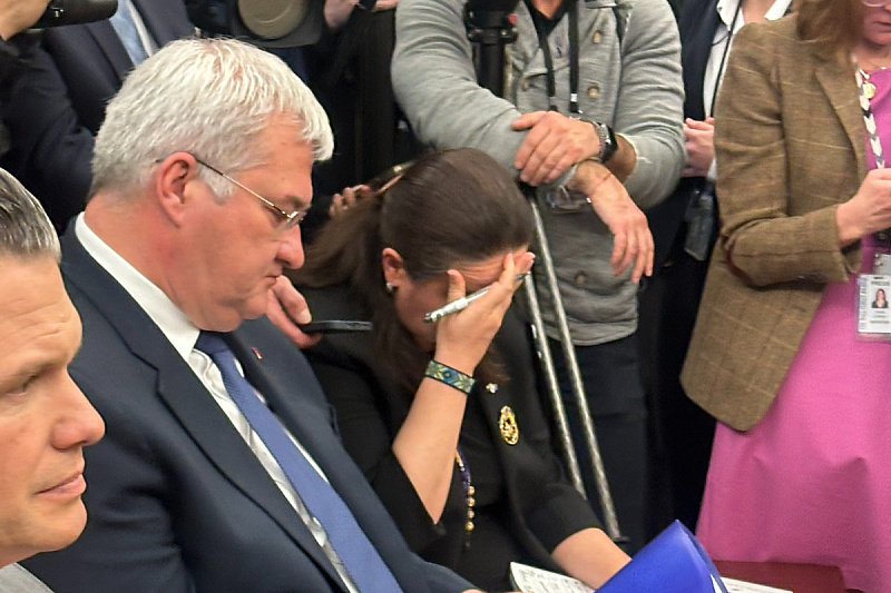 Ukrajinska ambasadorica u SAD-u Oksana Markarova tokom susreta u Bijeloj kući (Foto: Kaitlan Collins)