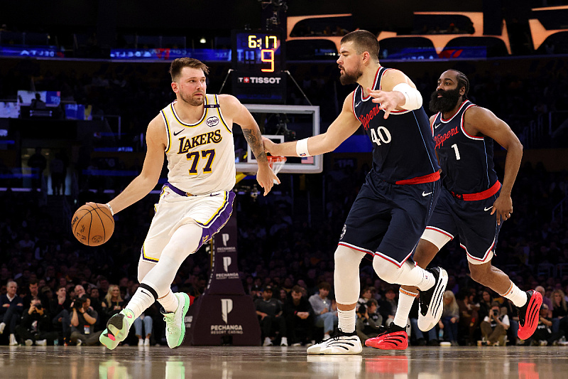 Luka Dončić i Ivica Zubac (Foto: Reuters)