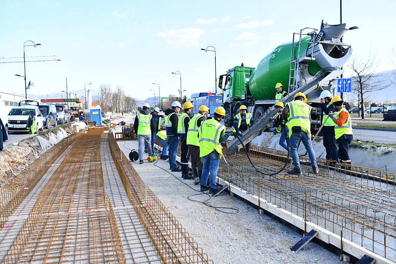 Betoniranje podloge za tramvajsku prugu Ilidža - Hrasnica (Foto: Vlada KS)