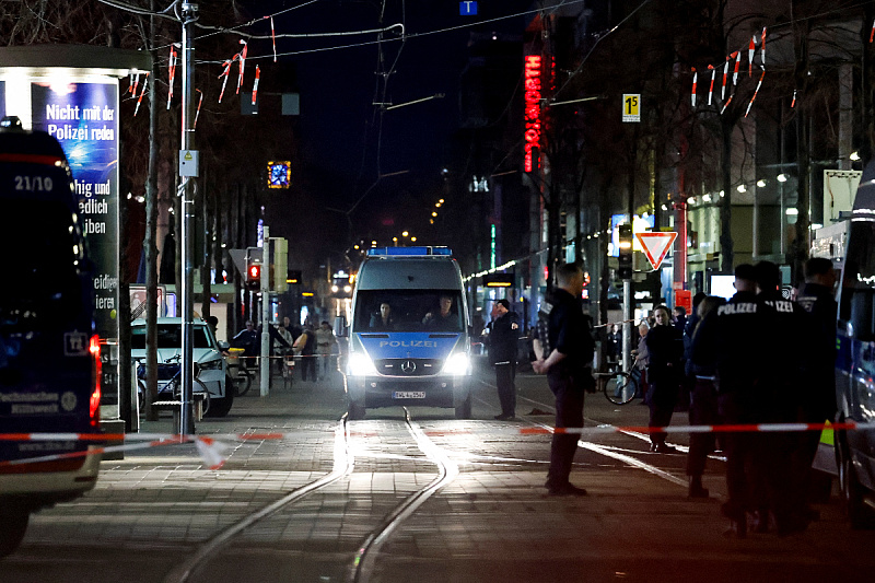 Policija u Mannheimu i dalje na mjestu događaja (Foto: Reuters)