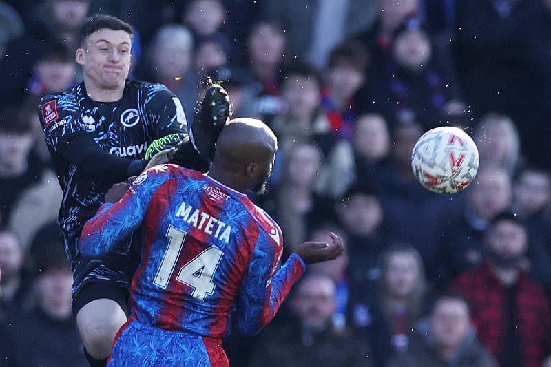 Trenurak kada Roberts udara Matetu (Foto: Reuters)