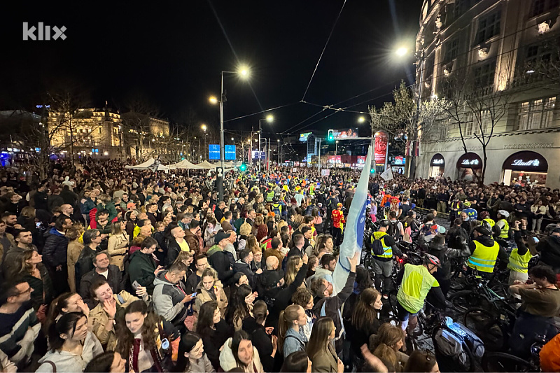 Studenti pristižu u Beograd (Foto: Klix.ba)