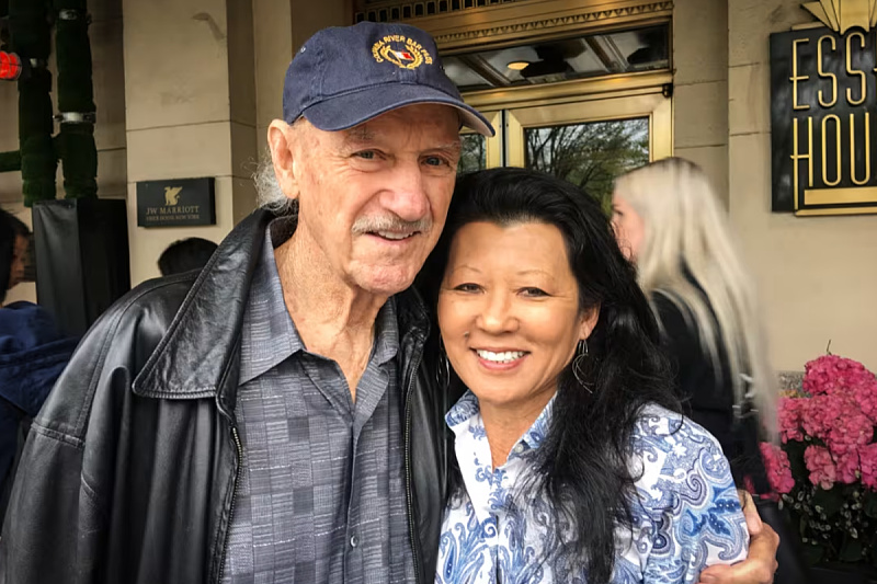 Gene Hackman i Betsy Arakawa (Foto: Twitter)