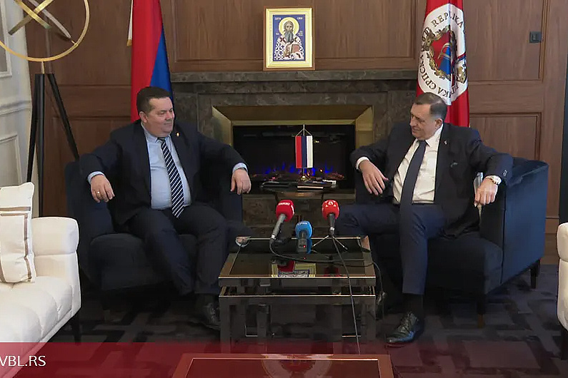 Nenad Stevandić i Milorad Dodik (Foto: ATV)