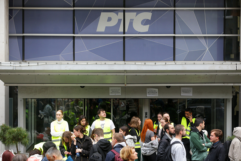 Peti dan blokade (Foto: EPA-EFE)