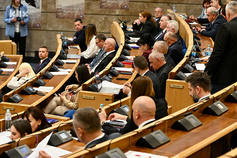U toku sjednica (Foto: V. D./Klix.ba)
