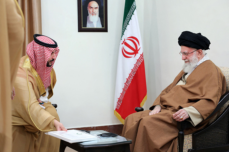 Khalid bin Salman Al Saud i Ali Hamenei (Foto: Reuters)