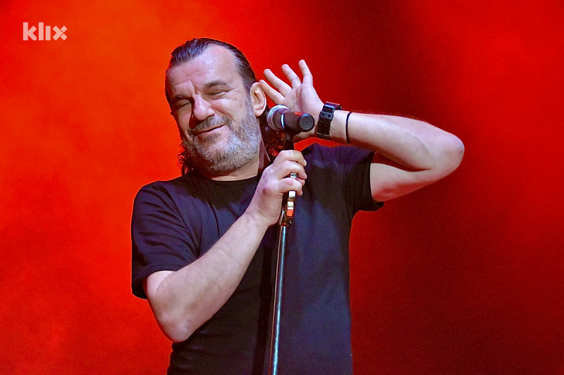 Aca Lukas na koncertu u Sarajevu 2023. godine (Foto: I. Š./Klix.ba)