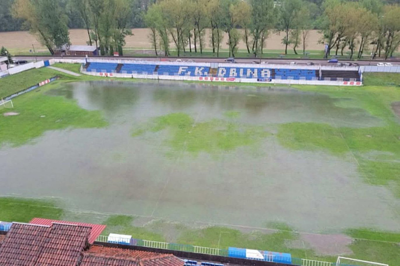 Poplavljen stadion Drine u Zvorniku (Foto: Facebook)
