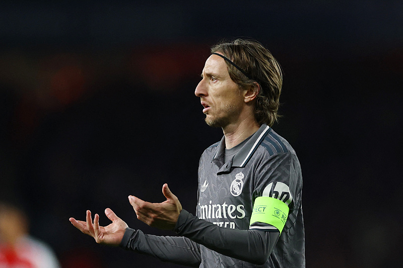 Modrić je poručio saigračima da se ne obaziru na moguće sudijske nepravde (Foto: Reuters)