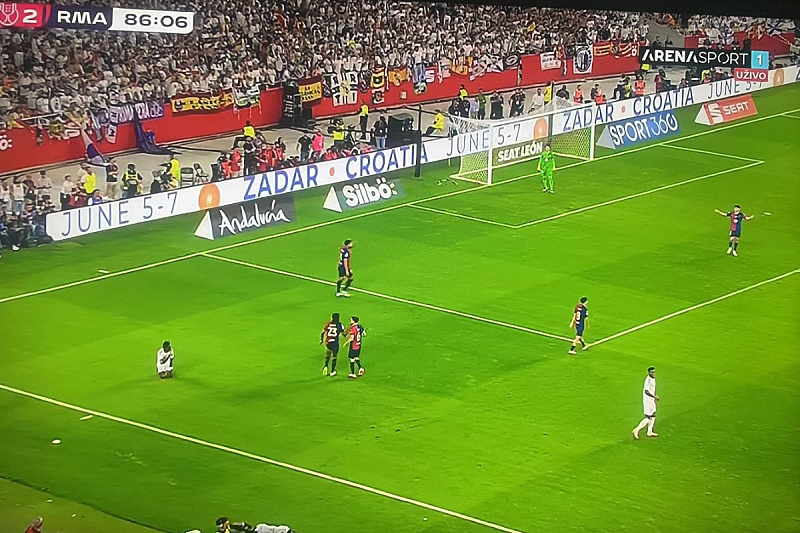 Reklame na El Clasicu (Foto: Screenshot)