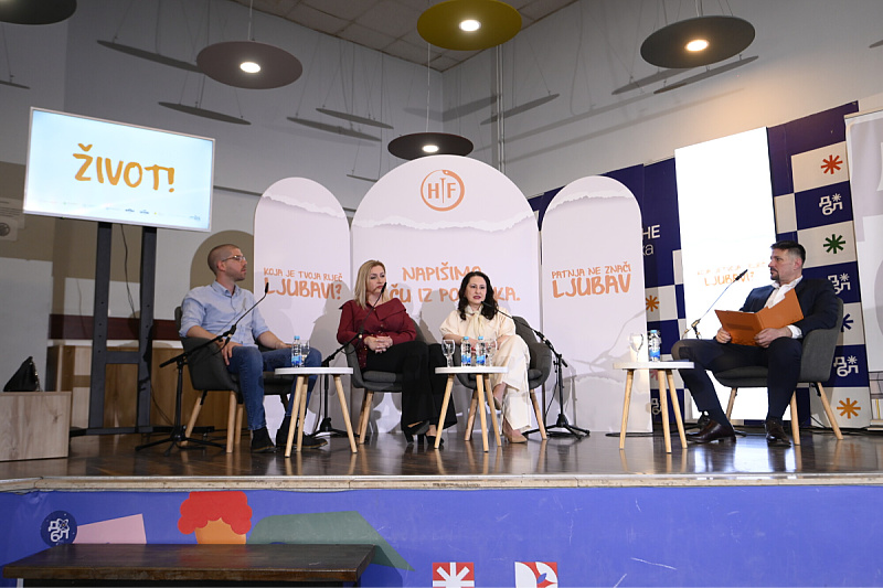 Hemofarm panel diskusija "Napišimo priču iz početka"