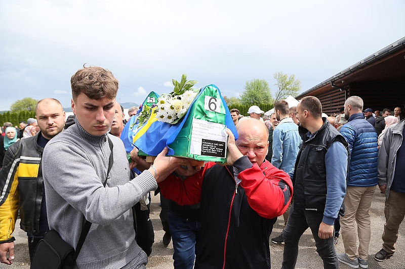 S jedne od prethodnih kolektivnih dženaza Foto: MINA
