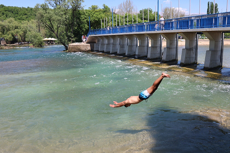 Prvi maj u Mostaru (Foto: FENA)